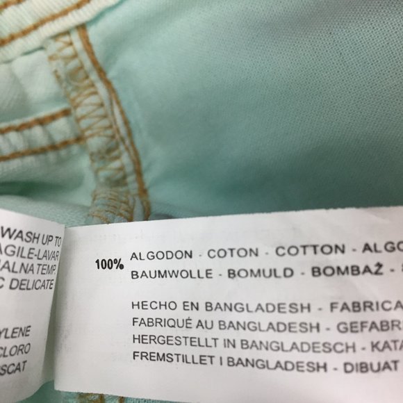 NWT ZARA Mint Green Distressed Raw Edge Hem High Rise Waist Denim Shorts - Picture 3 of 10